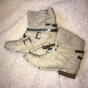 Women’s booties with heels